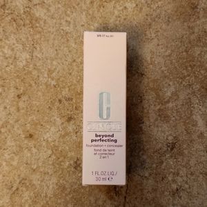 Clinique Beyond Perfecting Foundation and Concealer WN01